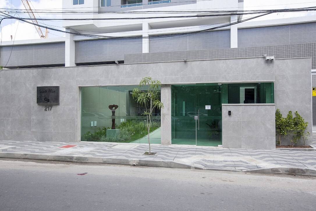 #72 - Apartamento para Venda em Recife - PE