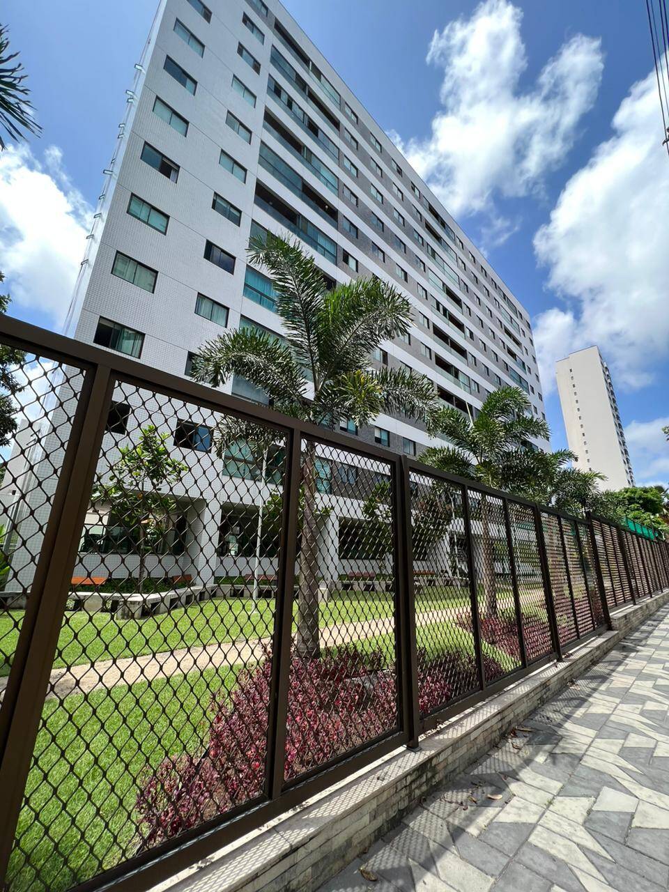 #214 - Apartamento para Venda em Recife - PE