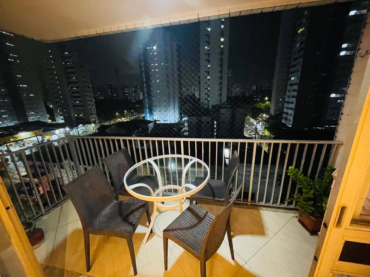 #256 - Apartamento para Venda em Recife - PE