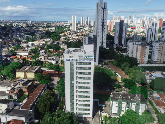 #194 - Apartamento para Venda em Recife - PE